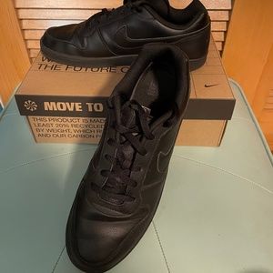 Nike Ebernon Men's Low Basketball Shoe Size: US 11
